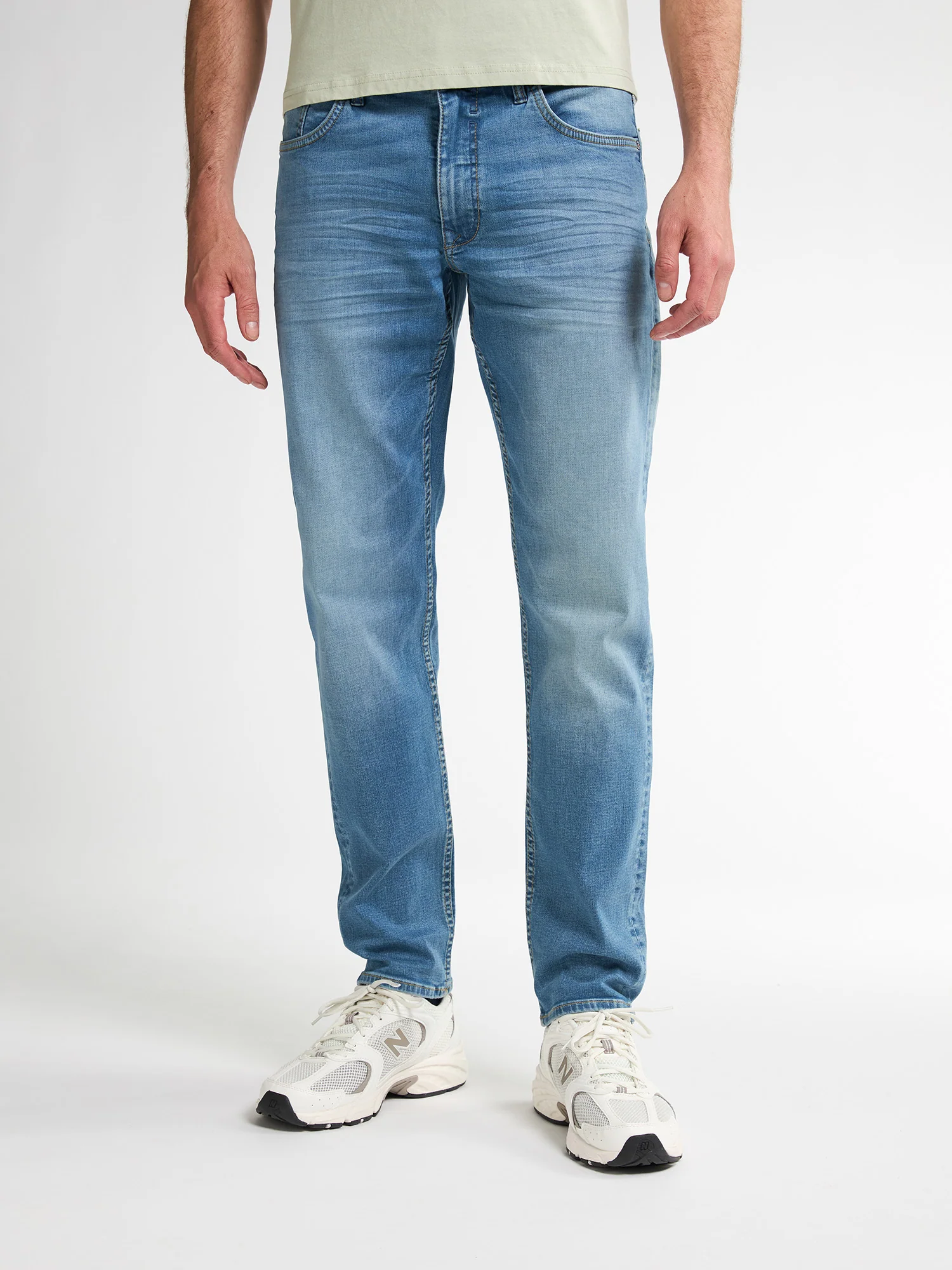 Jeans de corte ajustado para hombre Petrol Industries  SUNNY BLUE