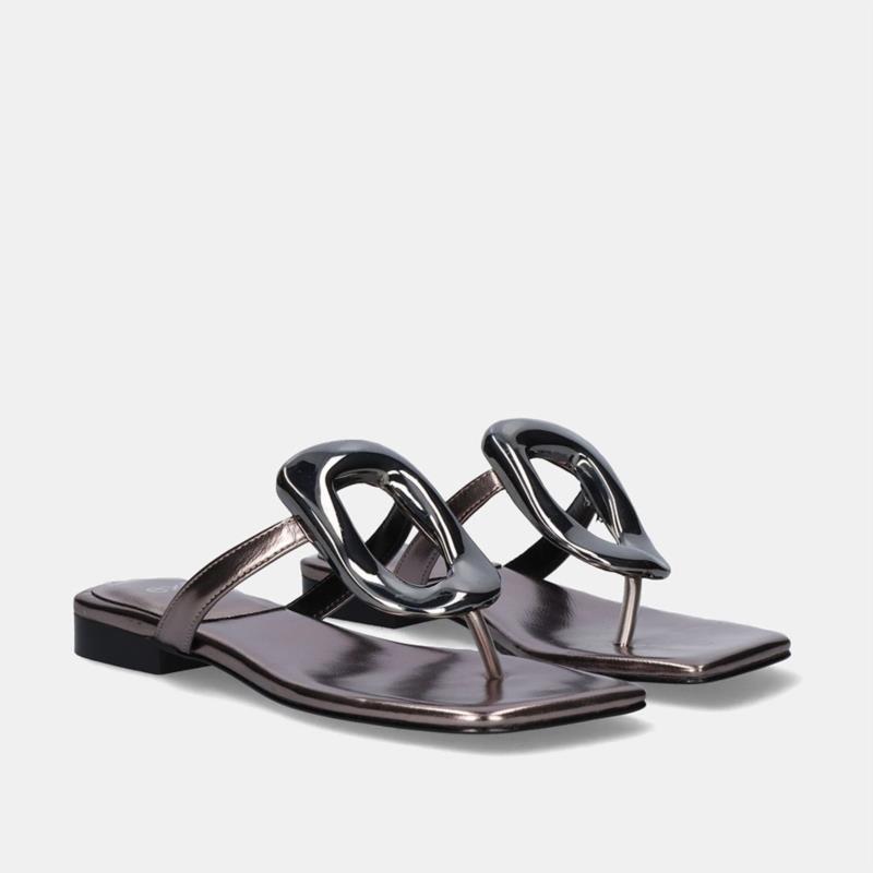 SANDALIA PLANA EXÉ STORM-268 PATENT PEWTER METALLIC