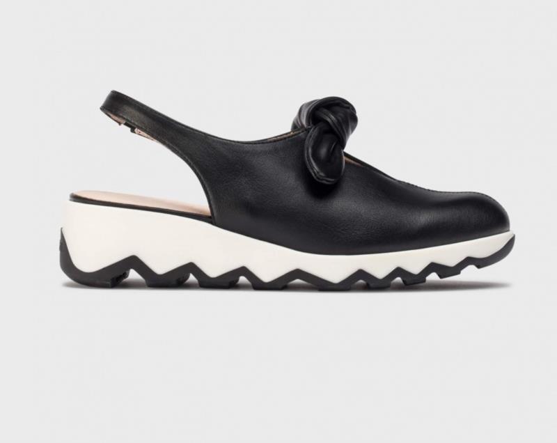Zapatos WONDERS  AIXA Negro