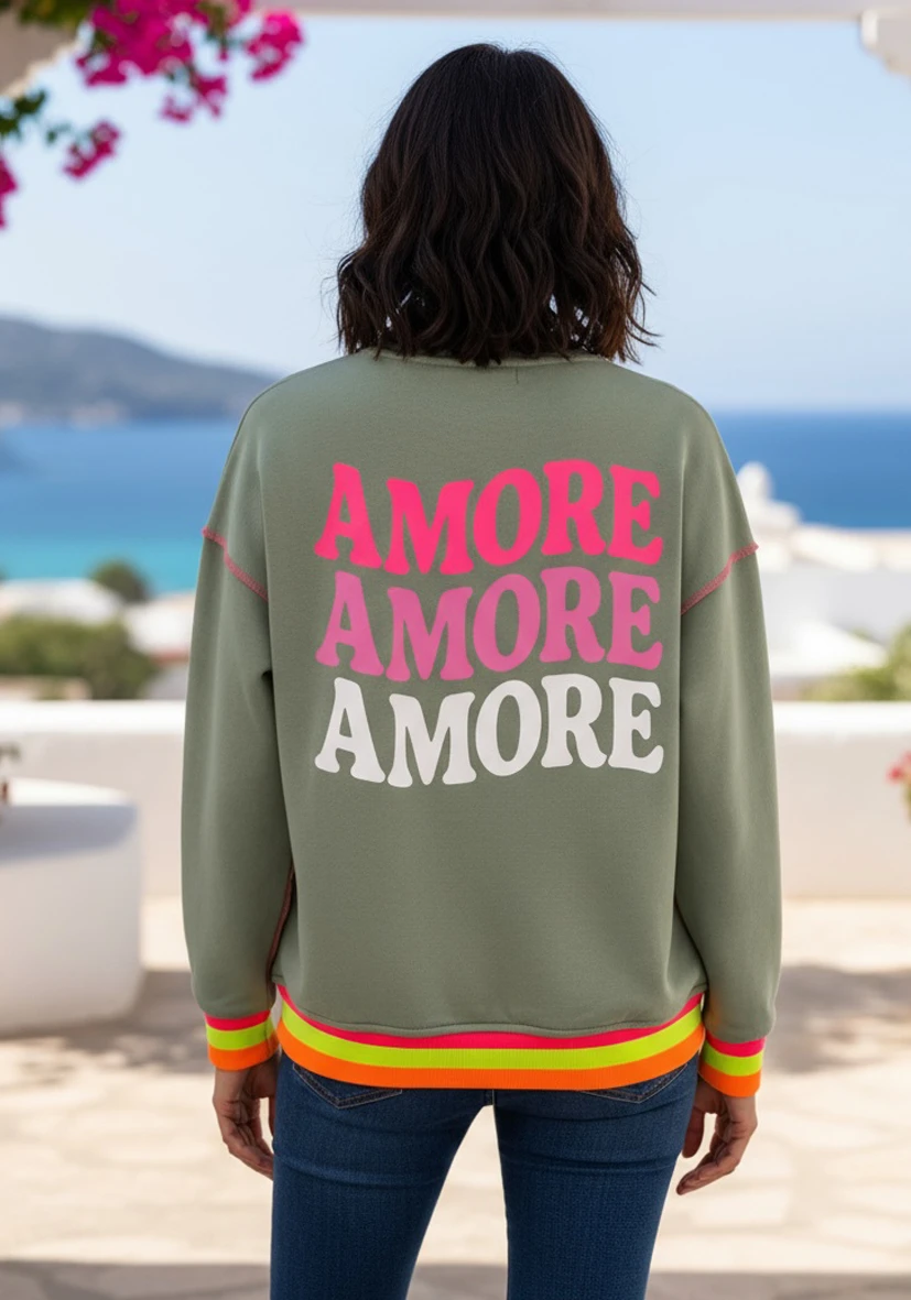 Sudadera Cuello redondo ancho Roundneck Kiss Amore – almond