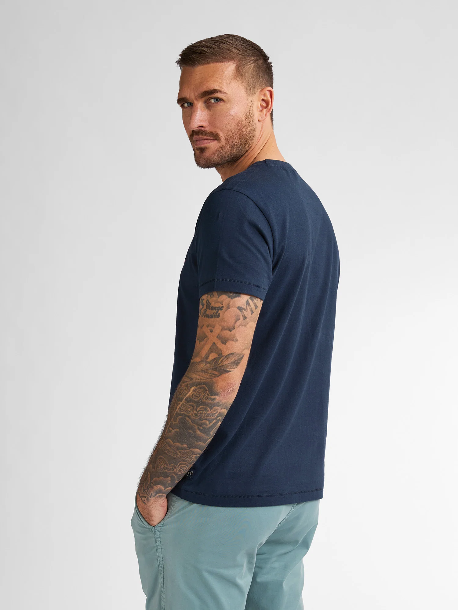 Camiseta con estampado en la espalda Beachbay