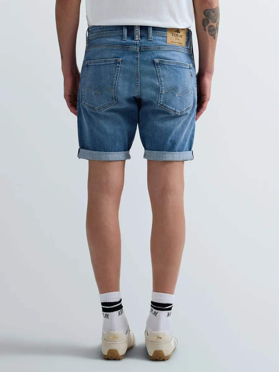 VAQUEROS REPLAY  BERMUDAS TAPERED FIT RBJ.981