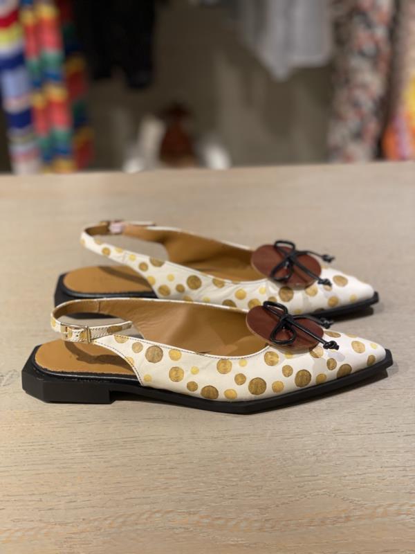 : Zapato Mujer NEMONIC Circus Mostaza/Negro