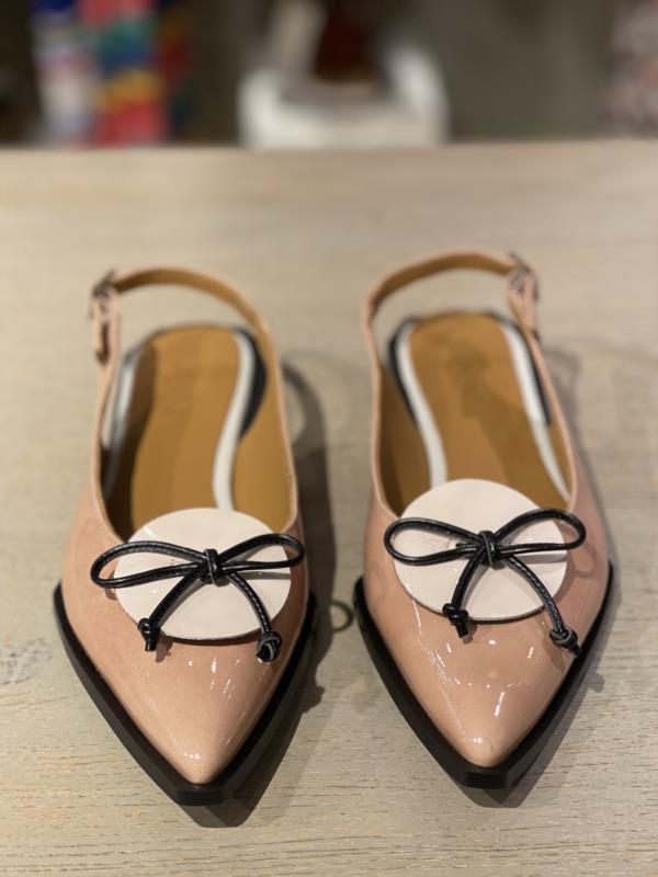 ZAPATO PARA MUJER NEMONIC CHAROL MORGANITA/HIELO PISO BASIC