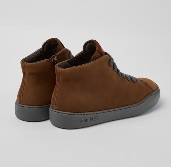Camper Peu Touring Zapatillas de nobuk marrones para mujer.