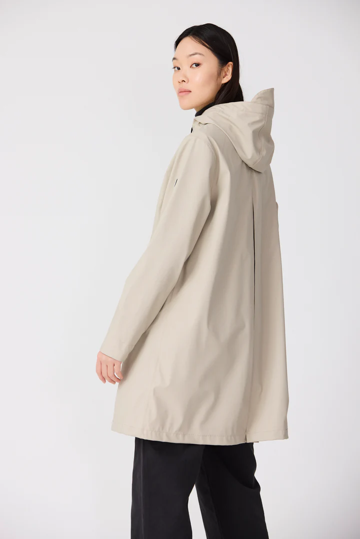   Abrigo  TANTÄ Impermeable de Poliuretano Nuovola Stone Grey