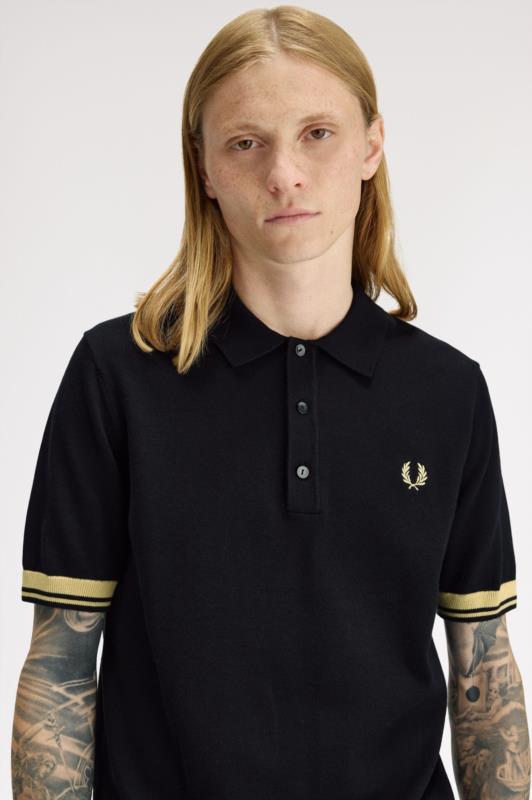 POLO de Punto FRED PERRY PUÑOS AL CONTRASTE BLACK/CHAMPAN